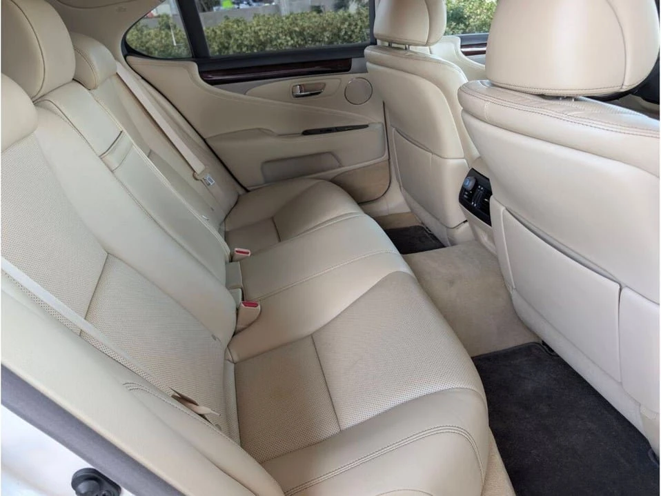 2017 Lexus LS 4th Gen - Image 18 of 20