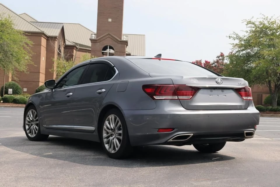 2017 Lexus LS 4th Gen - Image 3 of 20