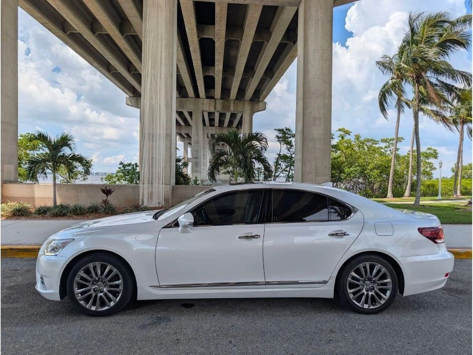 2017 Lexus LS 4th Gen - Image 9 of 20