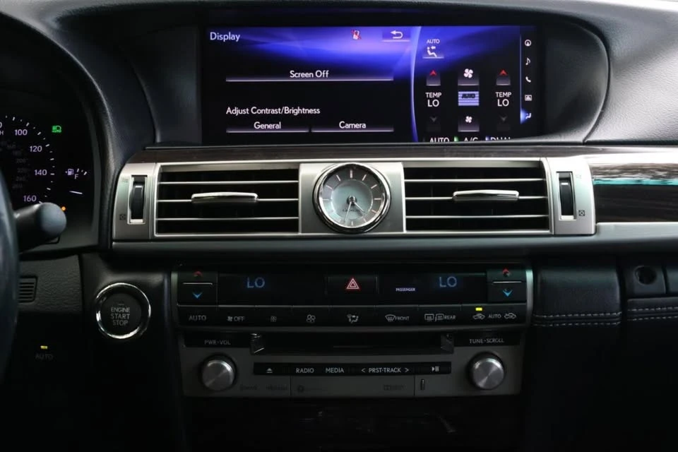 2017 Lexus LS 4th Gen - Image 10 of 20