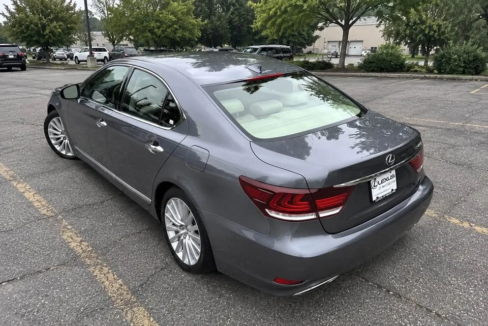 2017 Lexus LS 4th Gen - Image 4 of 16