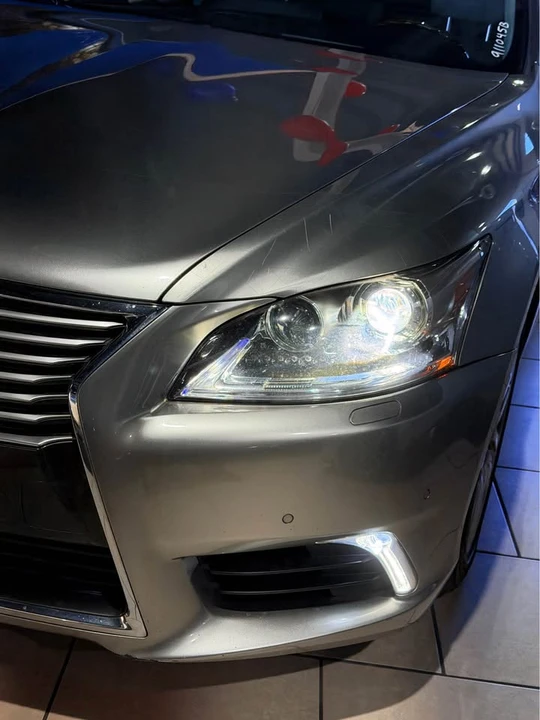 2017 Lexus LS 4th Gen - Image 2 of 11