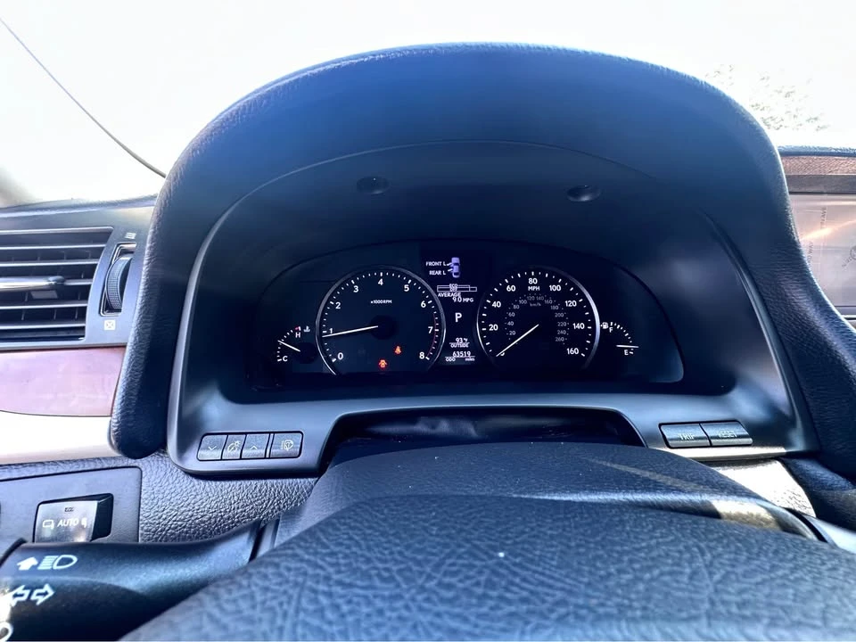 2017 Lexus LS 4th Gen - Image 16 of 20