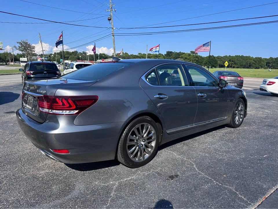 2017 Lexus LS 4th Gen - Image 8 of 20