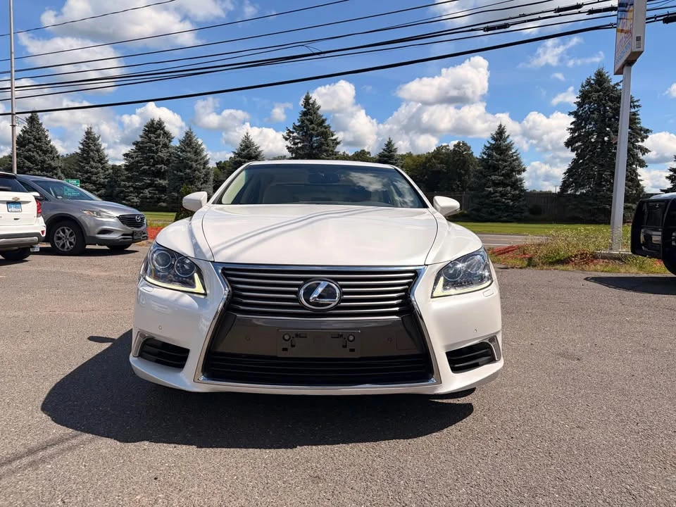 2017 Lexus LS 4th Gen - Image 7 of 13