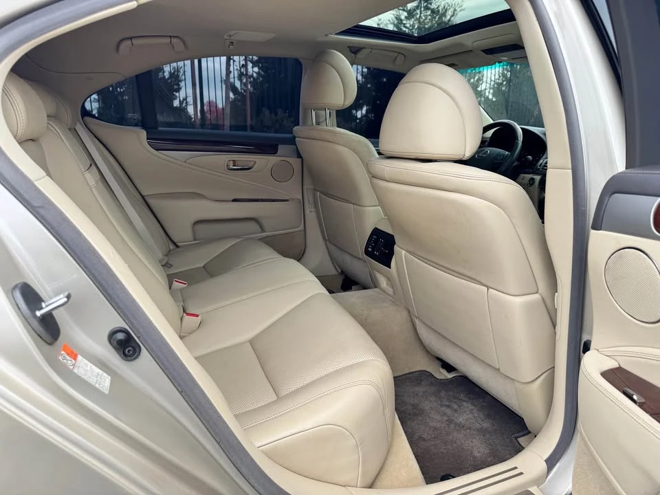 2017 Lexus LS 4th Gen - Image 7 of 14