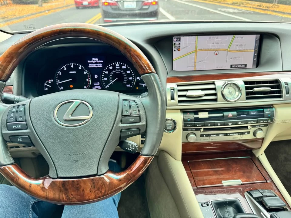 2017 Lexus LS 4th Gen - Image 14 of 14