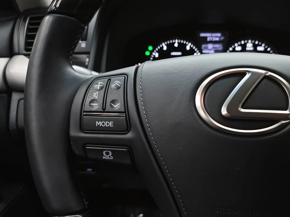 2017 Lexus LS 4th Gen - Image 18 of 18