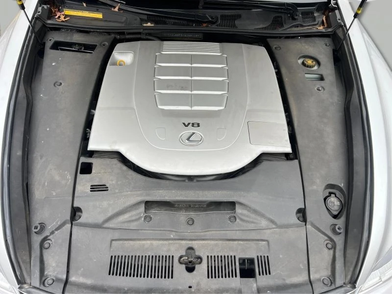 2017 Lexus LS 4th Gen - Image 11 of 12