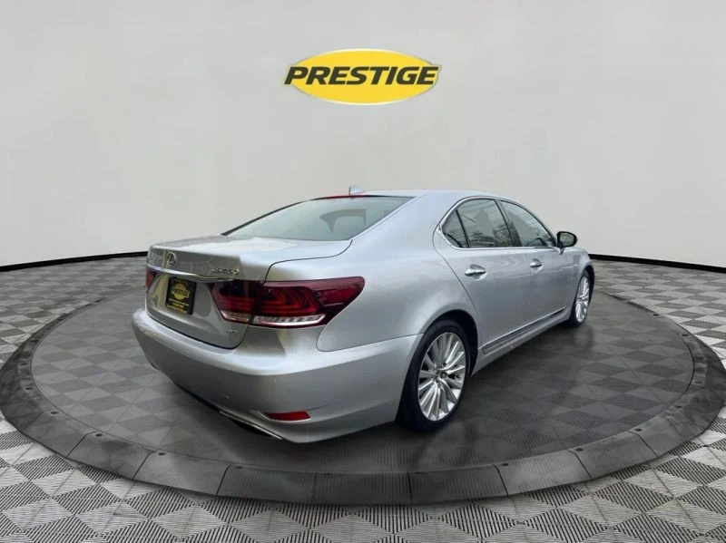 2017 Lexus LS 4th Gen - Image 5 of 12