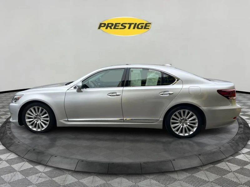2017 Lexus LS 4th Gen - Image 8 of 12