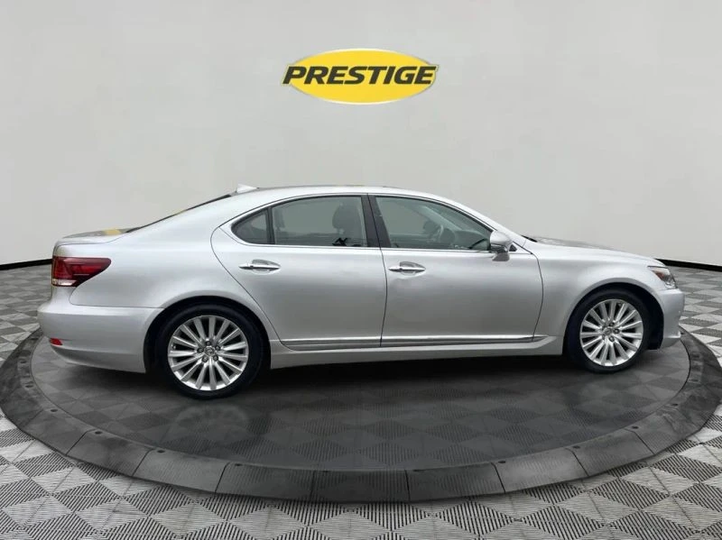 2017 Lexus LS 4th Gen - Image 4 of 12