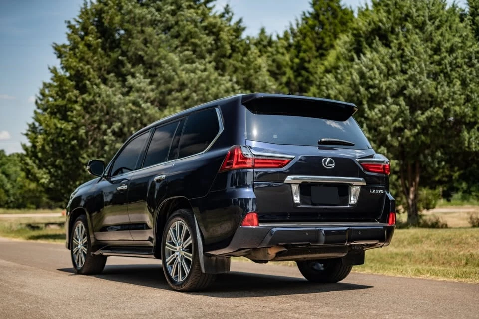 2017 Lexus LX 4th Gen - Image 5 of 20