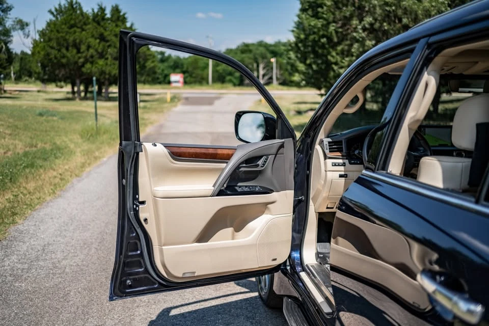 2017 Lexus LX 4th Gen - Image 14 of 20