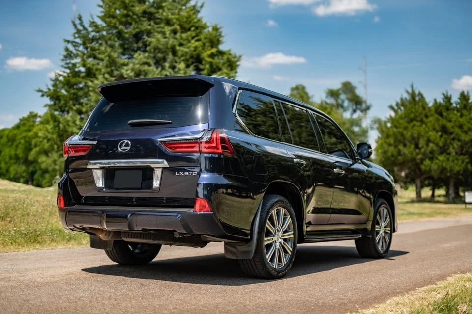 2017 Lexus LX 4th Gen - Image 4 of 20