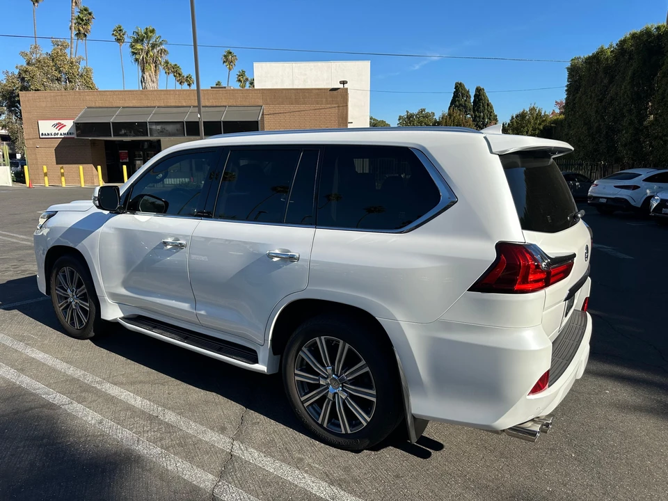 2017 Lexus LX 3rd Gen - Image 7 of 31