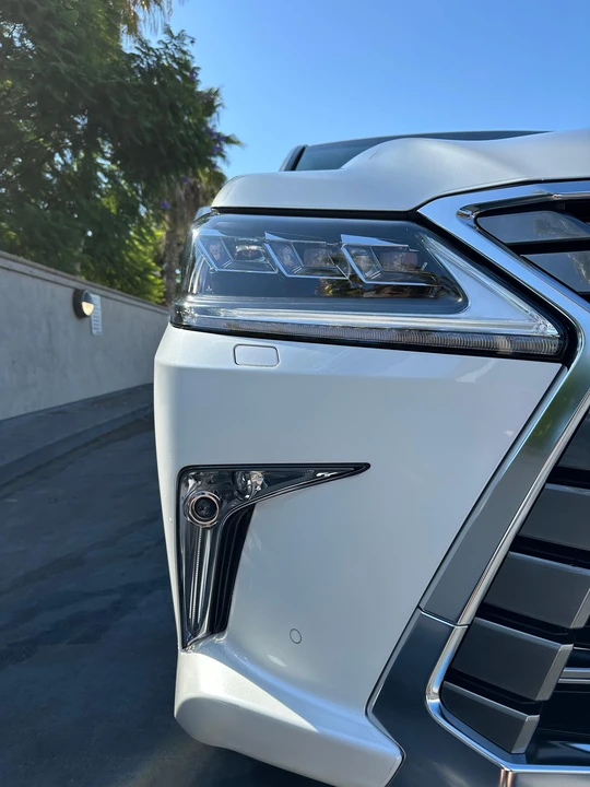 2017 Lexus LX 3rd Gen - Image 13 of 31