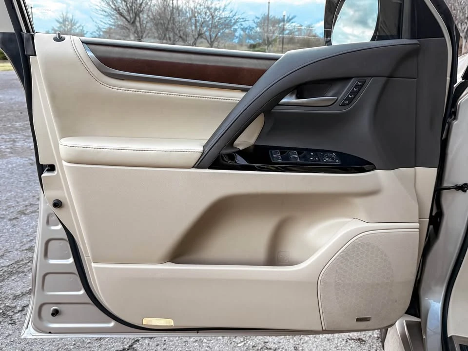 2017 Lexus LX 4th Gen - Image 16 of 20
