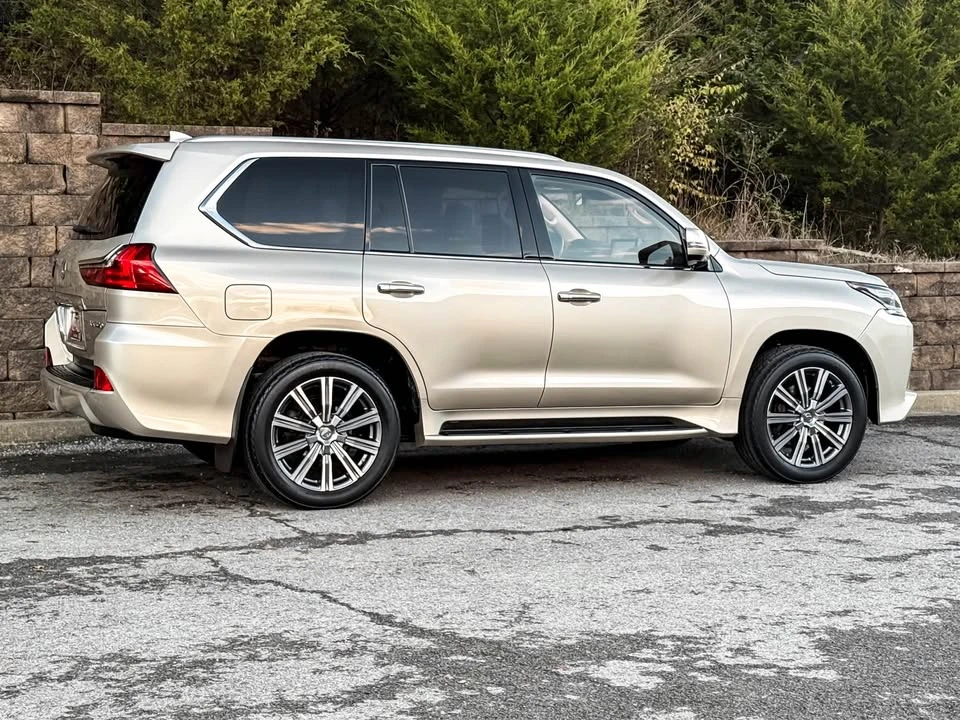 2017 Lexus LX 4th Gen - Image 3 of 20
