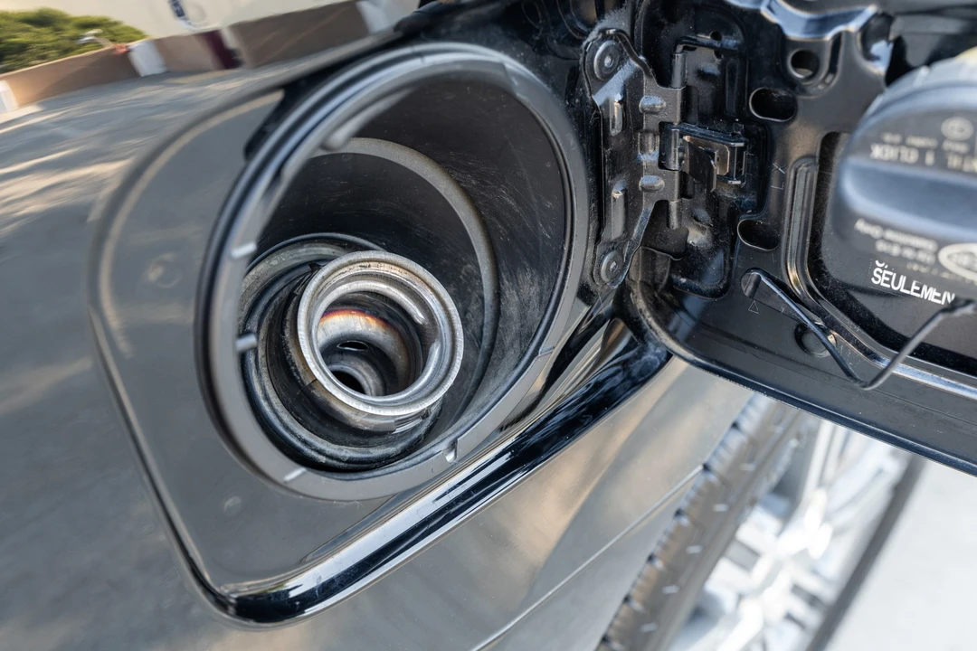 2017 Lexus LX 4th Gen - Image 28 of 31