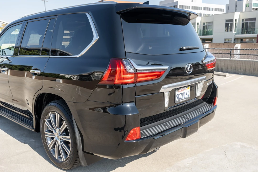 2017 Lexus LX 4th Gen - Image 13 of 31