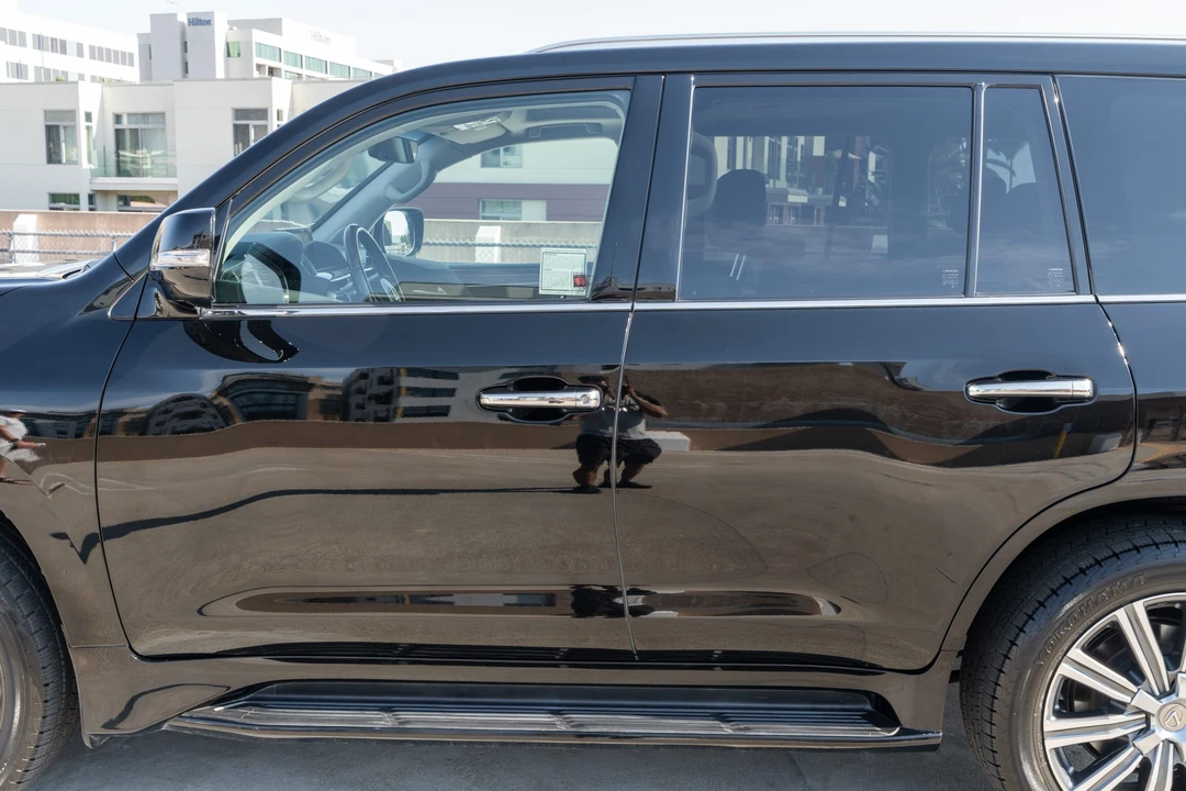 2017 Lexus LX 4th Gen - Image 14 of 31