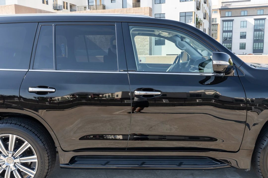 2017 Lexus LX 4th Gen - Image 15 of 31