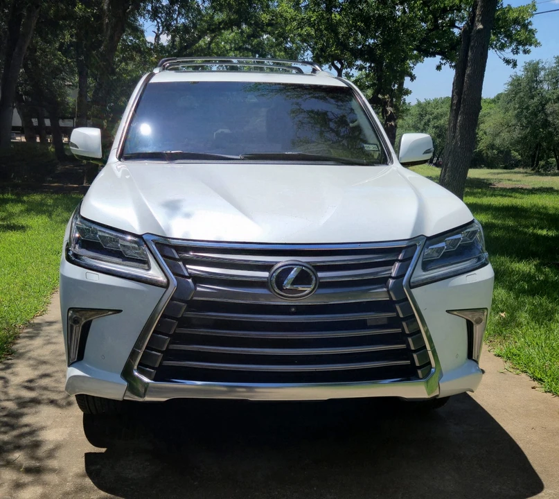 2017 Lexus LX 3rd Gen - Image 9 of 31