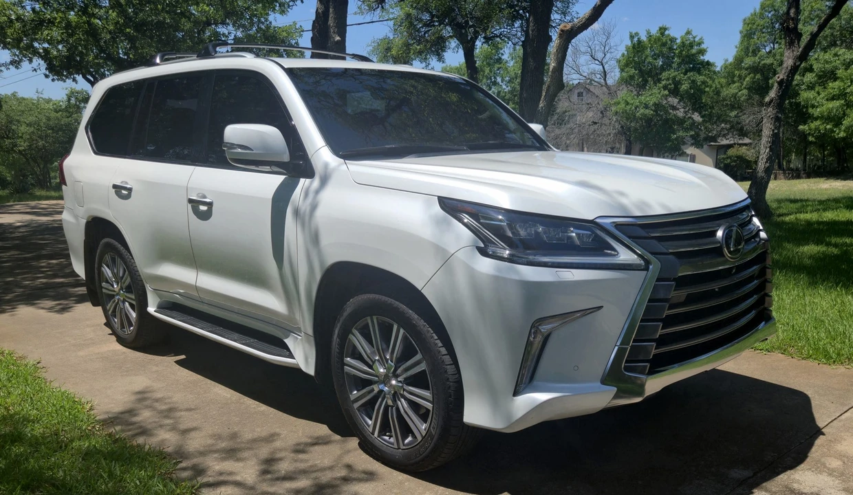 2017 Lexus LX 3rd Gen - Image 8 of 31