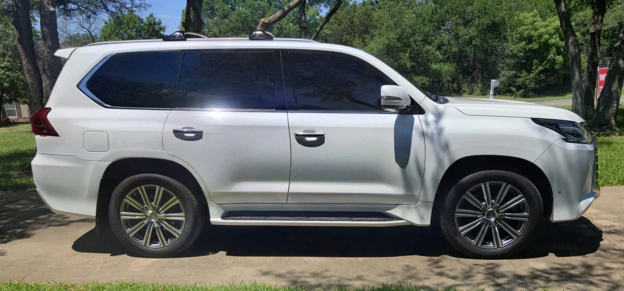 2017 Lexus LX 3rd Gen - Image 7 of 31