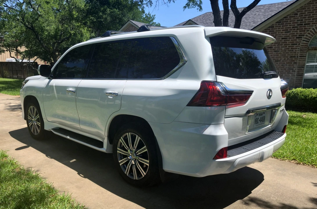 2017 Lexus LX 3rd Gen - Image 4 of 31