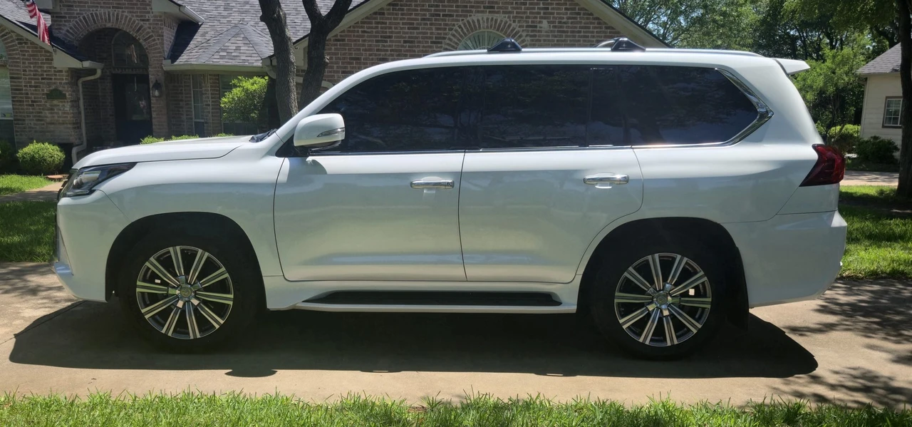 2017 Lexus LX 3rd Gen - Image 3 of 31
