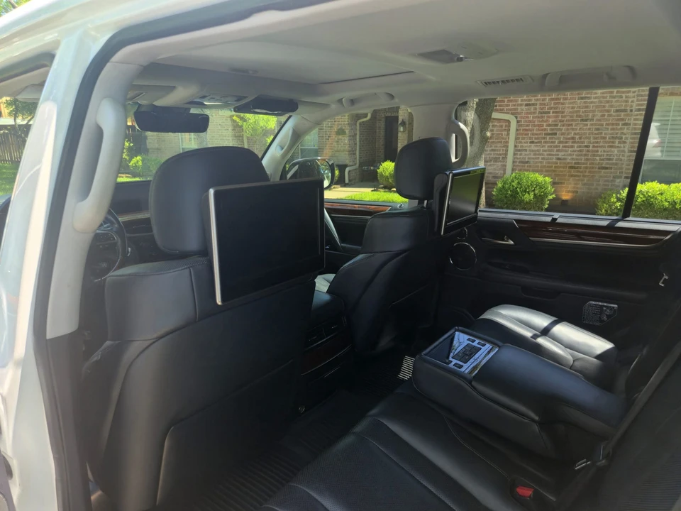 2017 Lexus LX 3rd Gen - Image 30 of 31