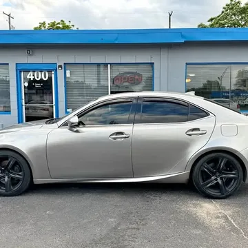 2017 Lexus IS 200t