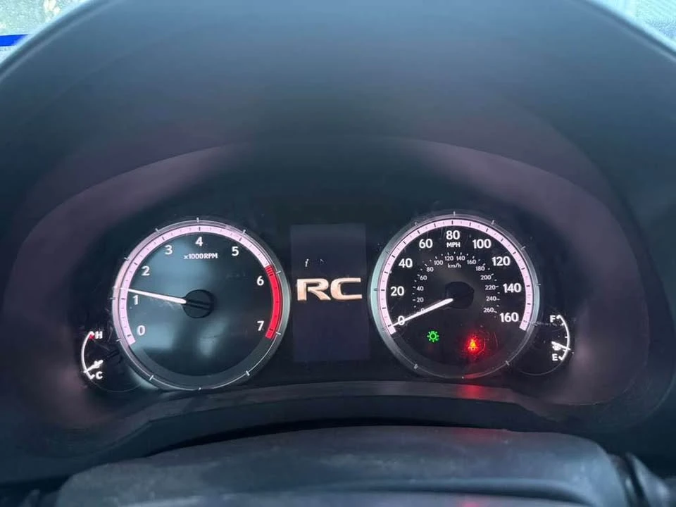 2017 Lexus RC - Image 7 of 8
