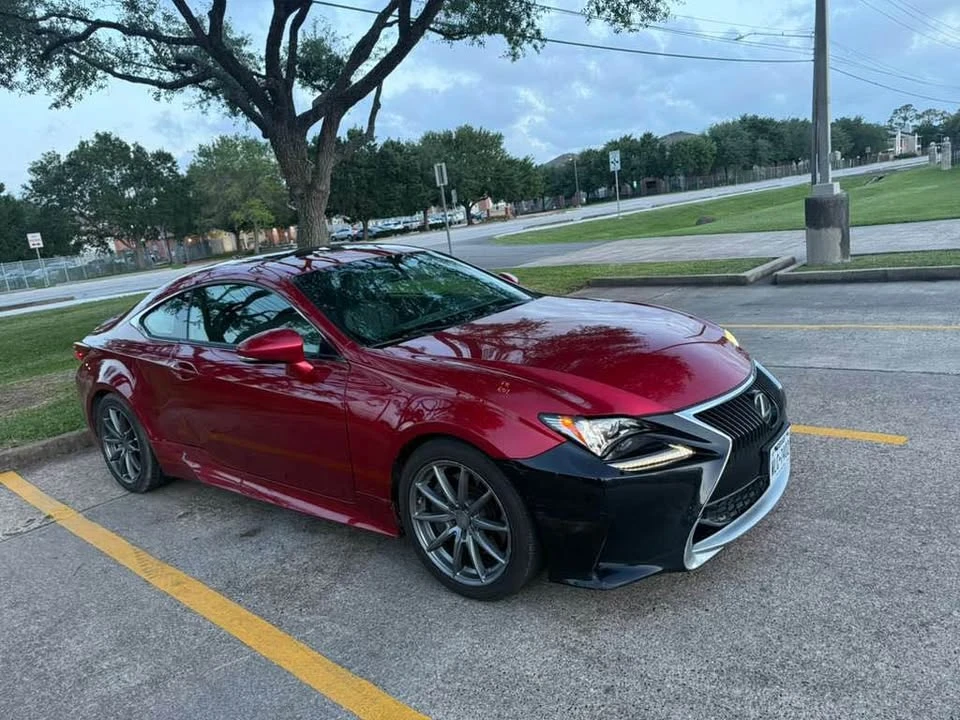 2017 Lexus RC - Image 4 of 8