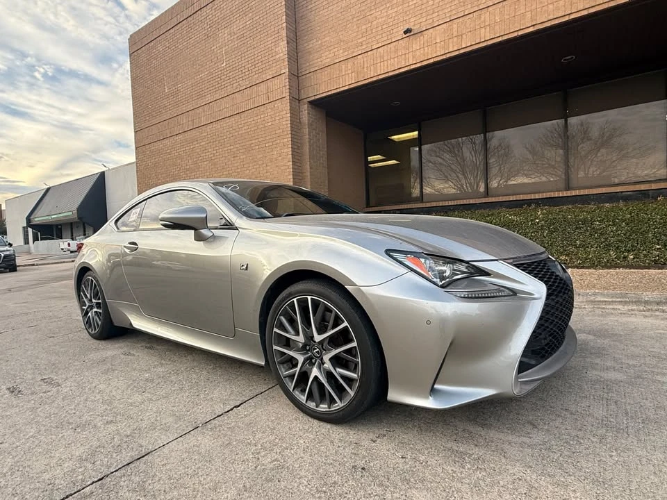 2017 Lexus RC - Image 3 of 10