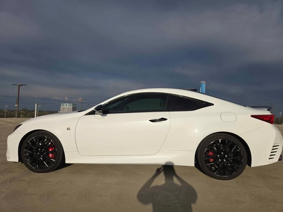 2017 Lexus RC - Image 5 of 10