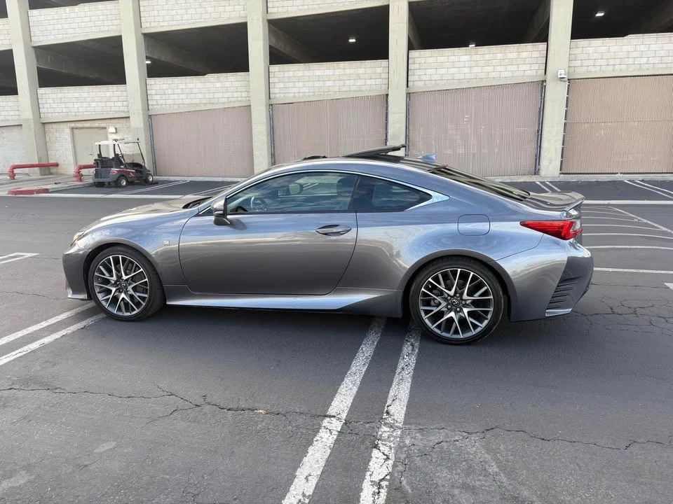 2017 Lexus RC - Image 7 of 12