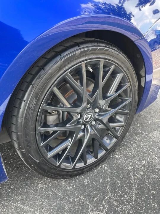 2017 Lexus RC - Image 17 of 20