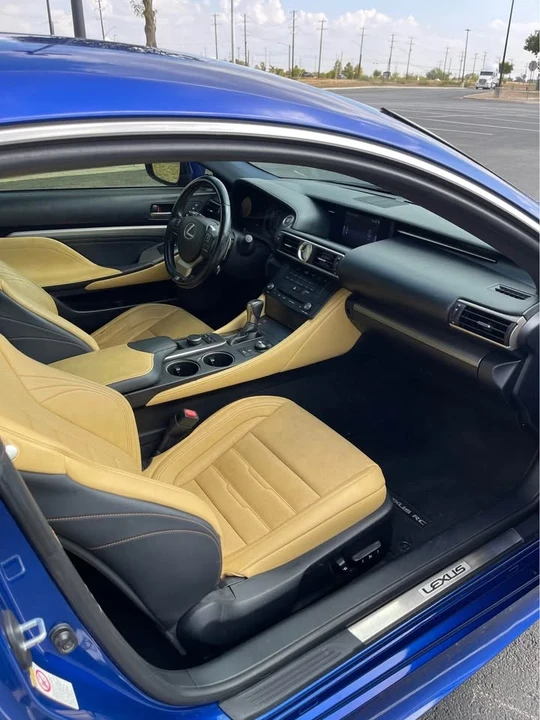 2017 Lexus RC - Image 13 of 20