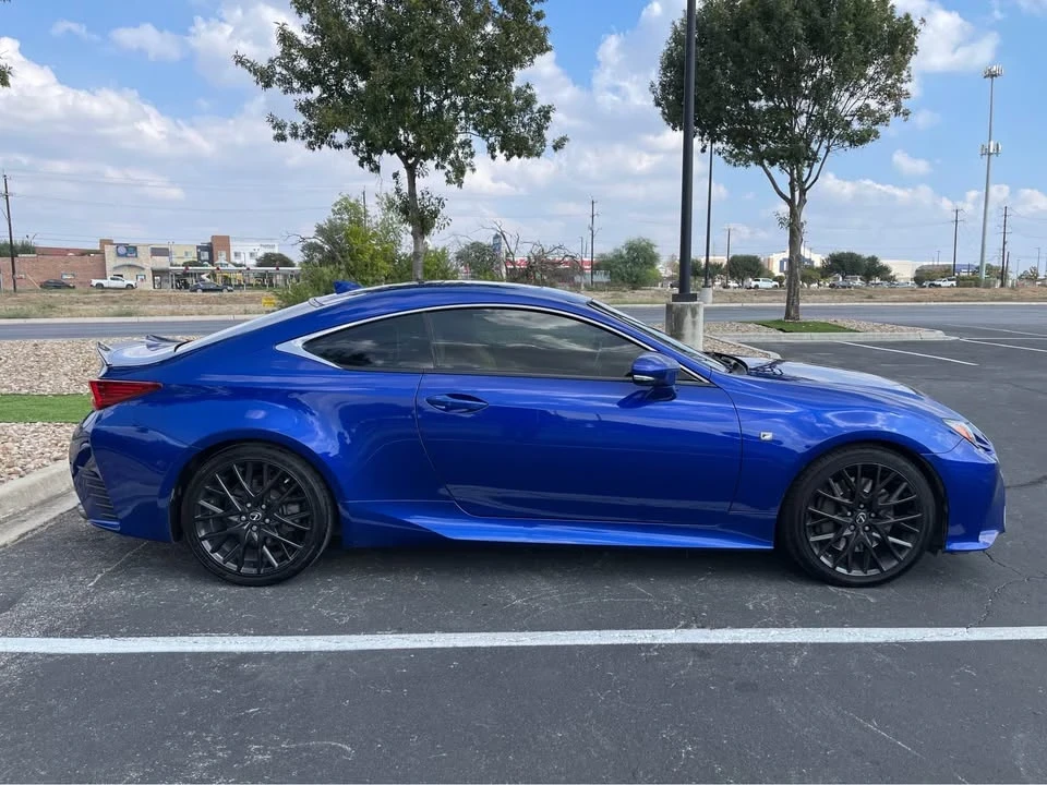 2017 Lexus RC - Image 4 of 20