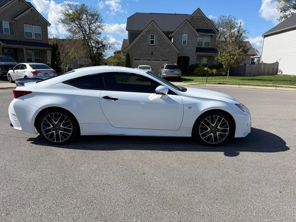 2017 Lexus RC - Image 3 of 4