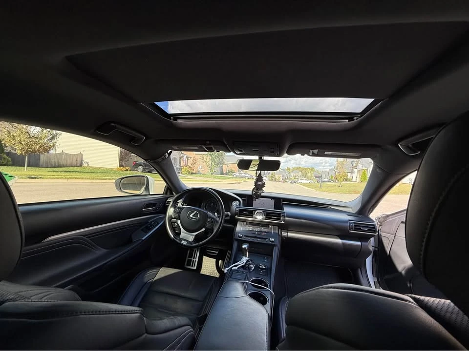 2017 Lexus RC - Image 10 of 13