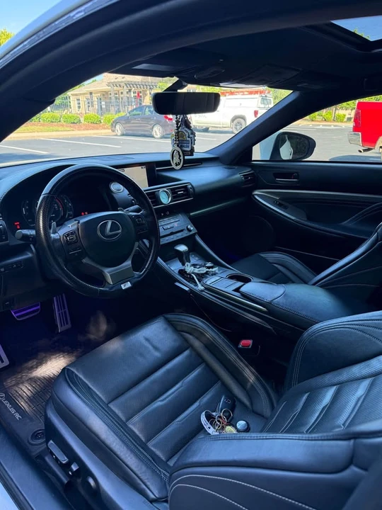 2017 Lexus RC - Image 9 of 15