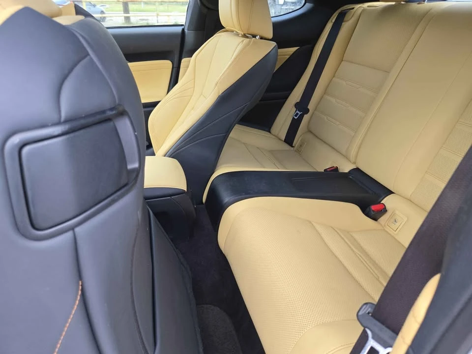 2017 Lexus RC - Image 13 of 20