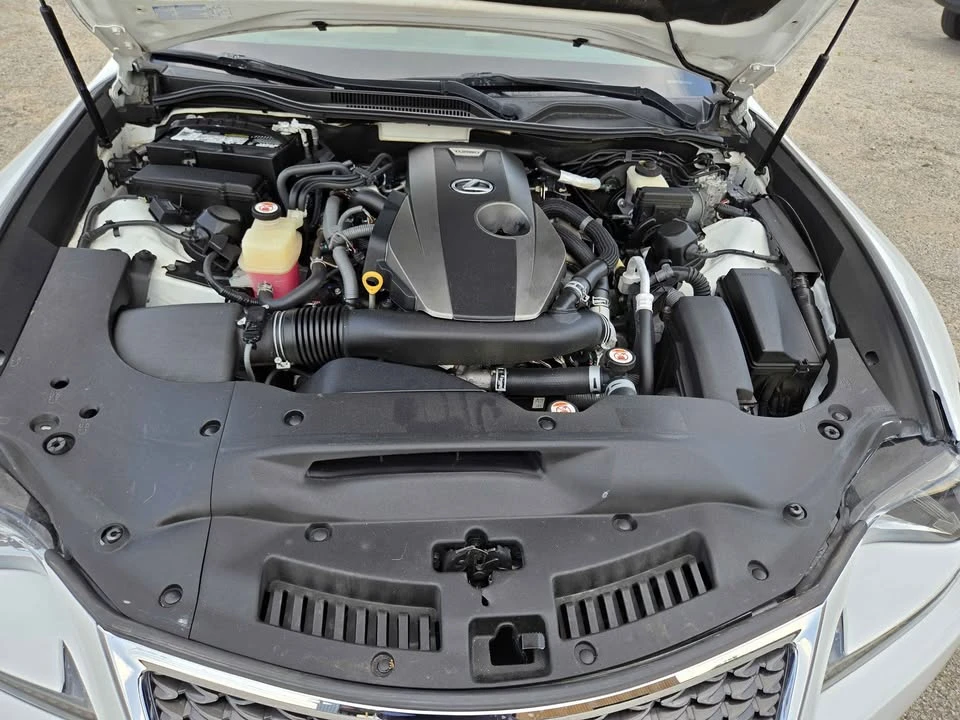 2017 Lexus RC - Image 20 of 20
