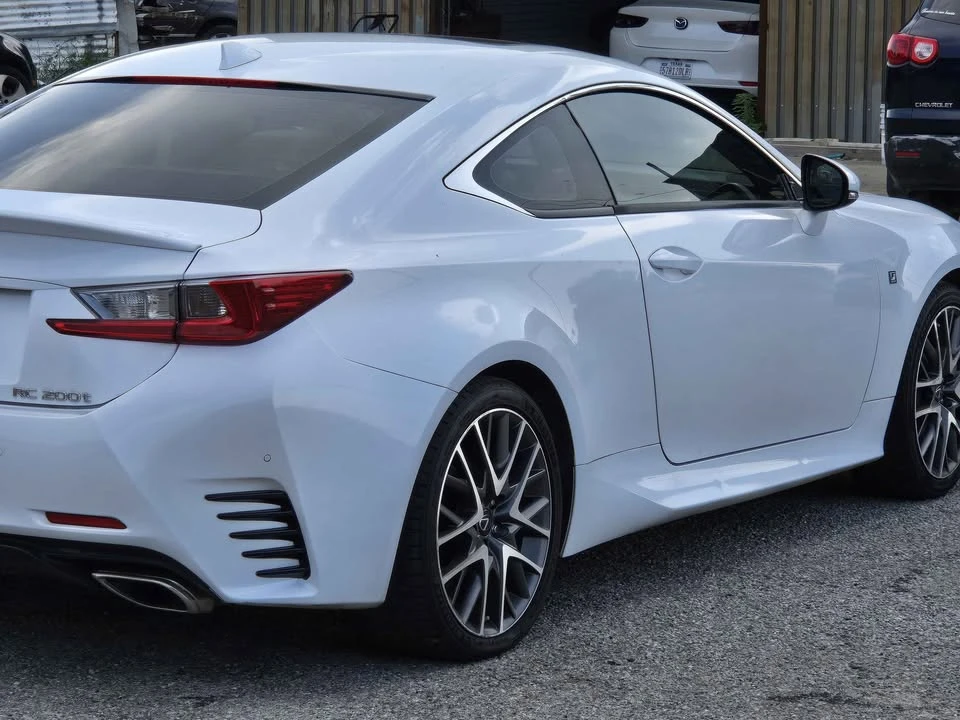 2017 Lexus RC - Image 6 of 20