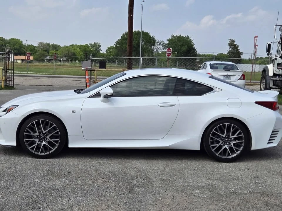 2017 Lexus RC - Image 3 of 20