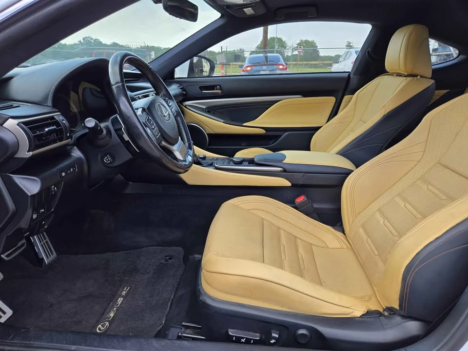 2017 Lexus RC - Image 12 of 20
